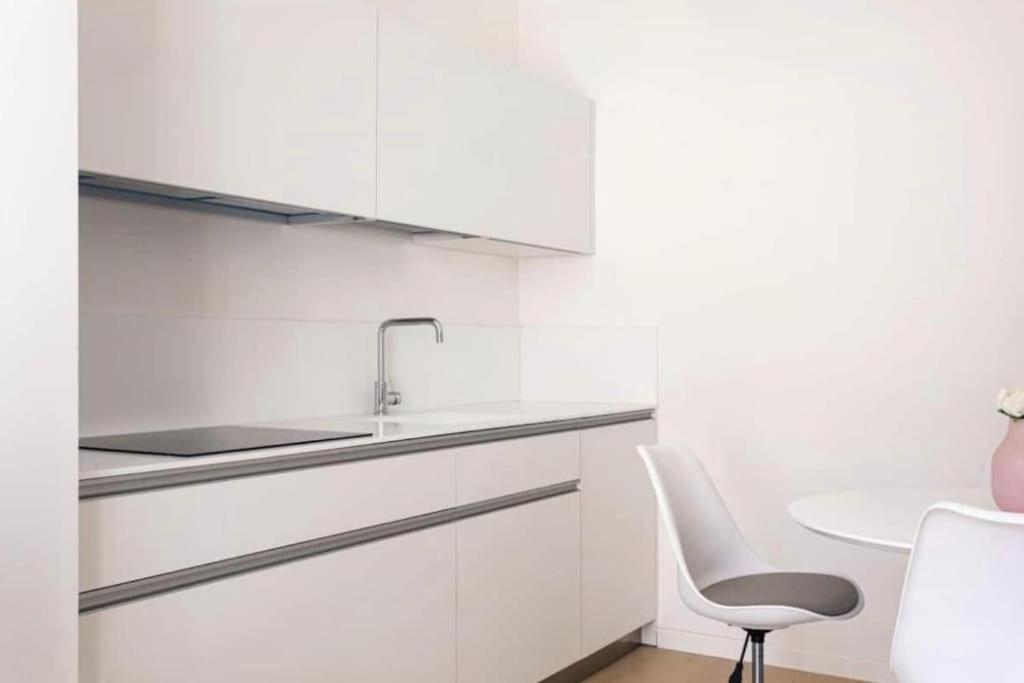 Luxury One Bedroom Corso Buenos Aires Milan Exterior photo